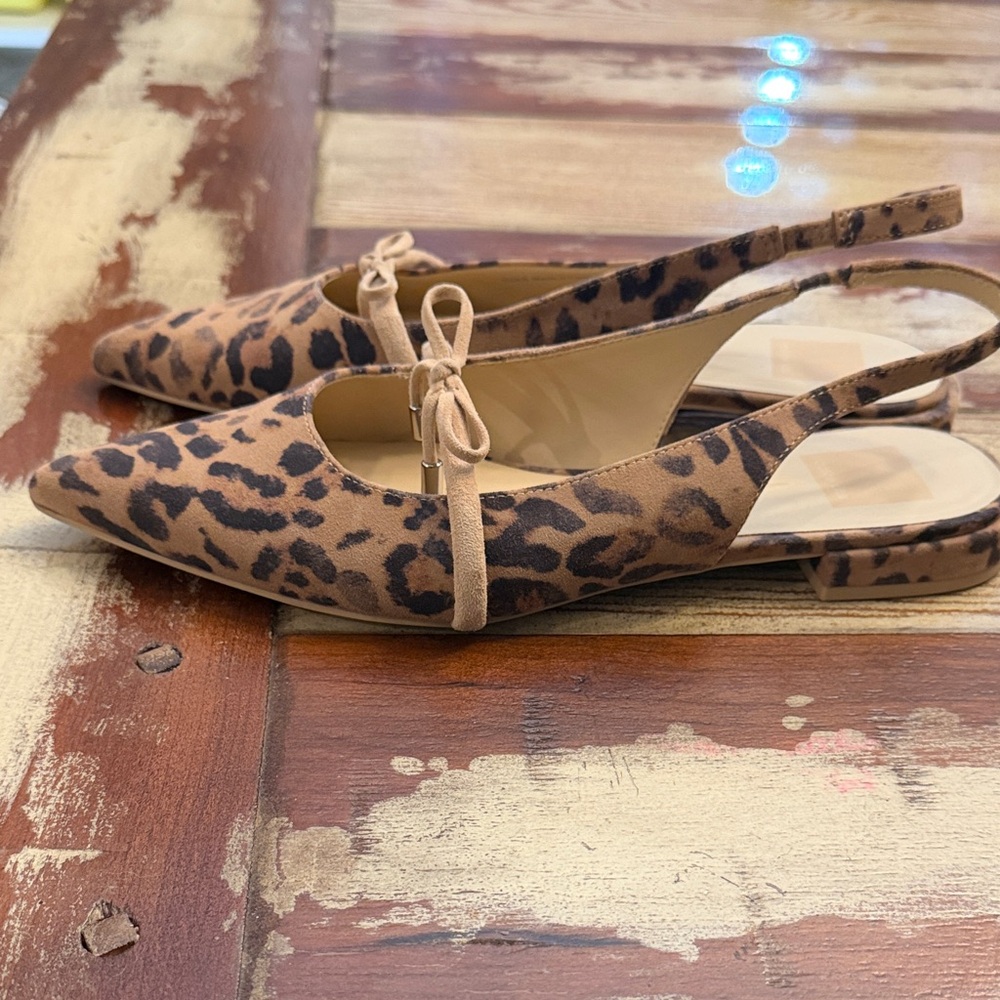 Dolce Vita Leopard Print Pointed Toe Slingback Flats in Tan and Black - Picture 2 of 6